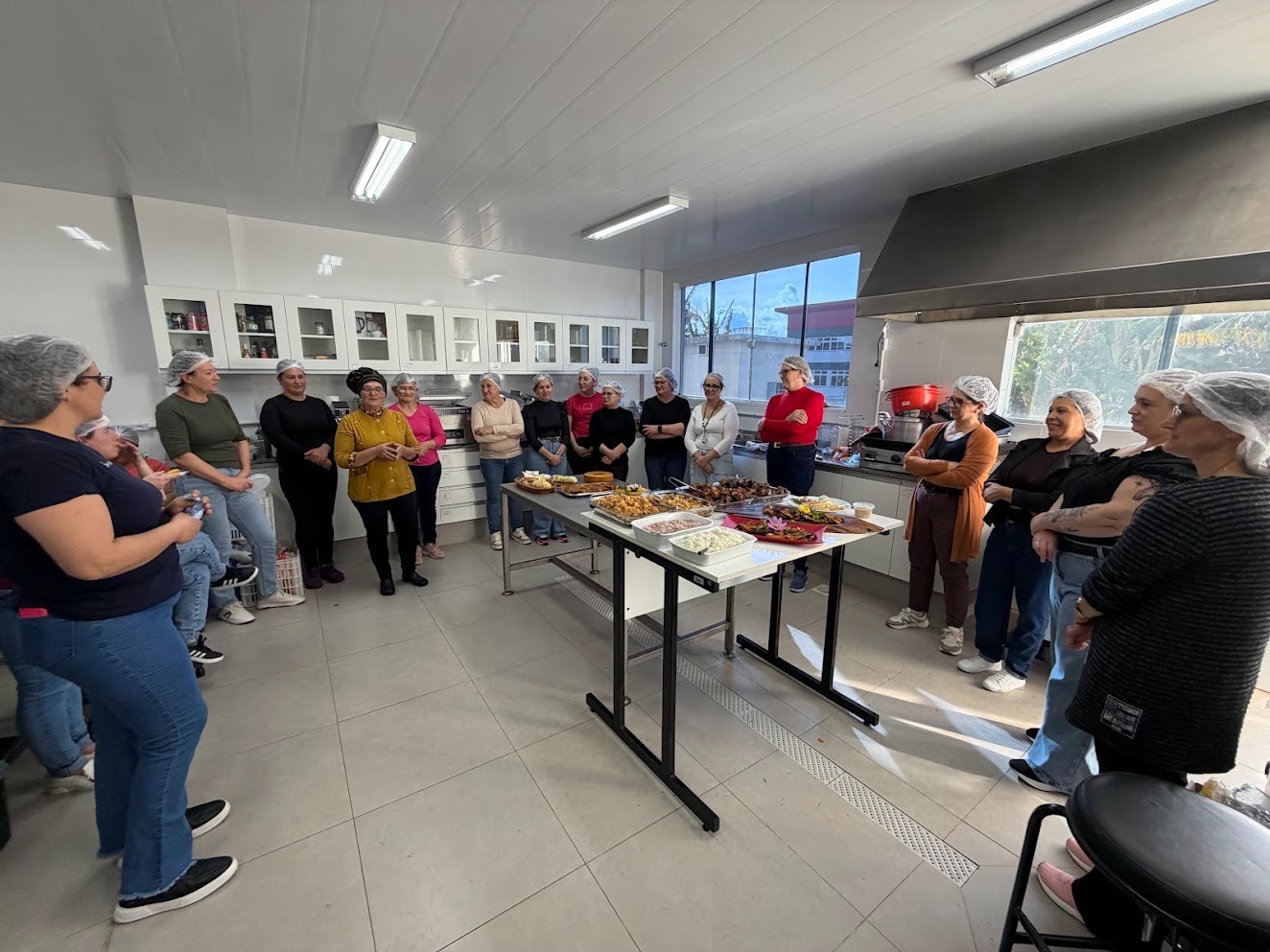 Com 6,6 mil refeições diárias, Pinhalzinho aposta em capacitação para elevar a qualidade da alimentação escolar