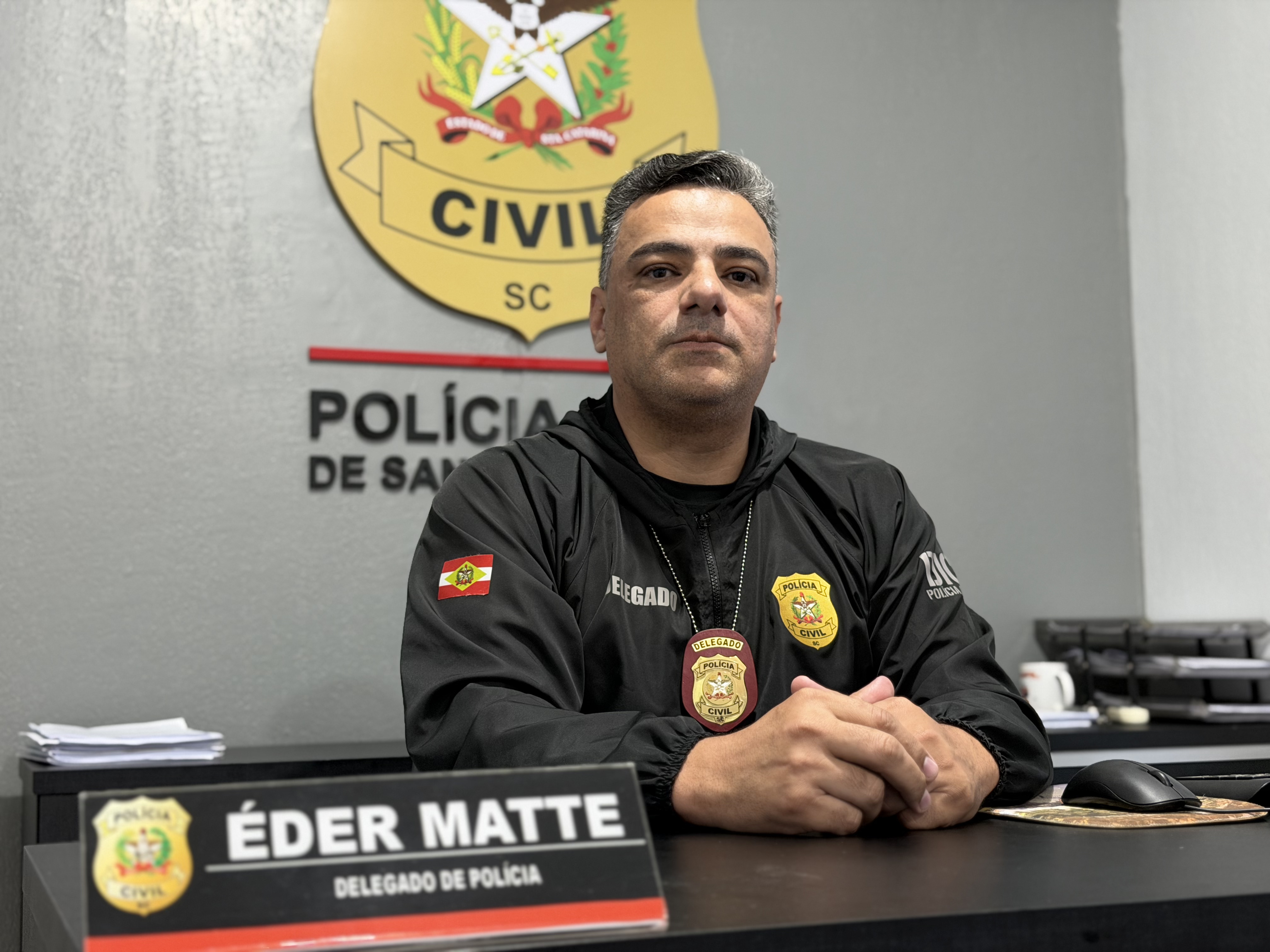 Delegado Éder Matte durante entrevista ao Grupo Guilherme Detoni